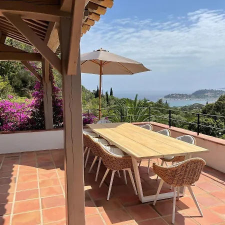 In With Sea View & Pool Cavalaire-sur-Mer