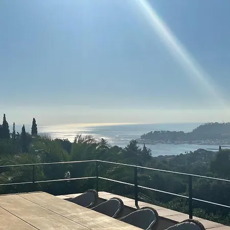 Villa In With Sea View & Pool Cavalaire-sur-Mer