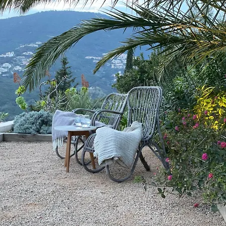 Villa In With Sea View & Pool *